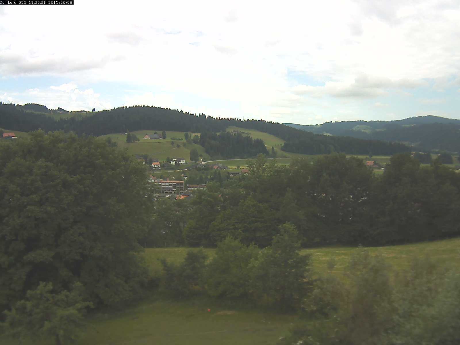 Webcam-Bild: Aussicht vom Dorfberg in Langnau 20150608-110601