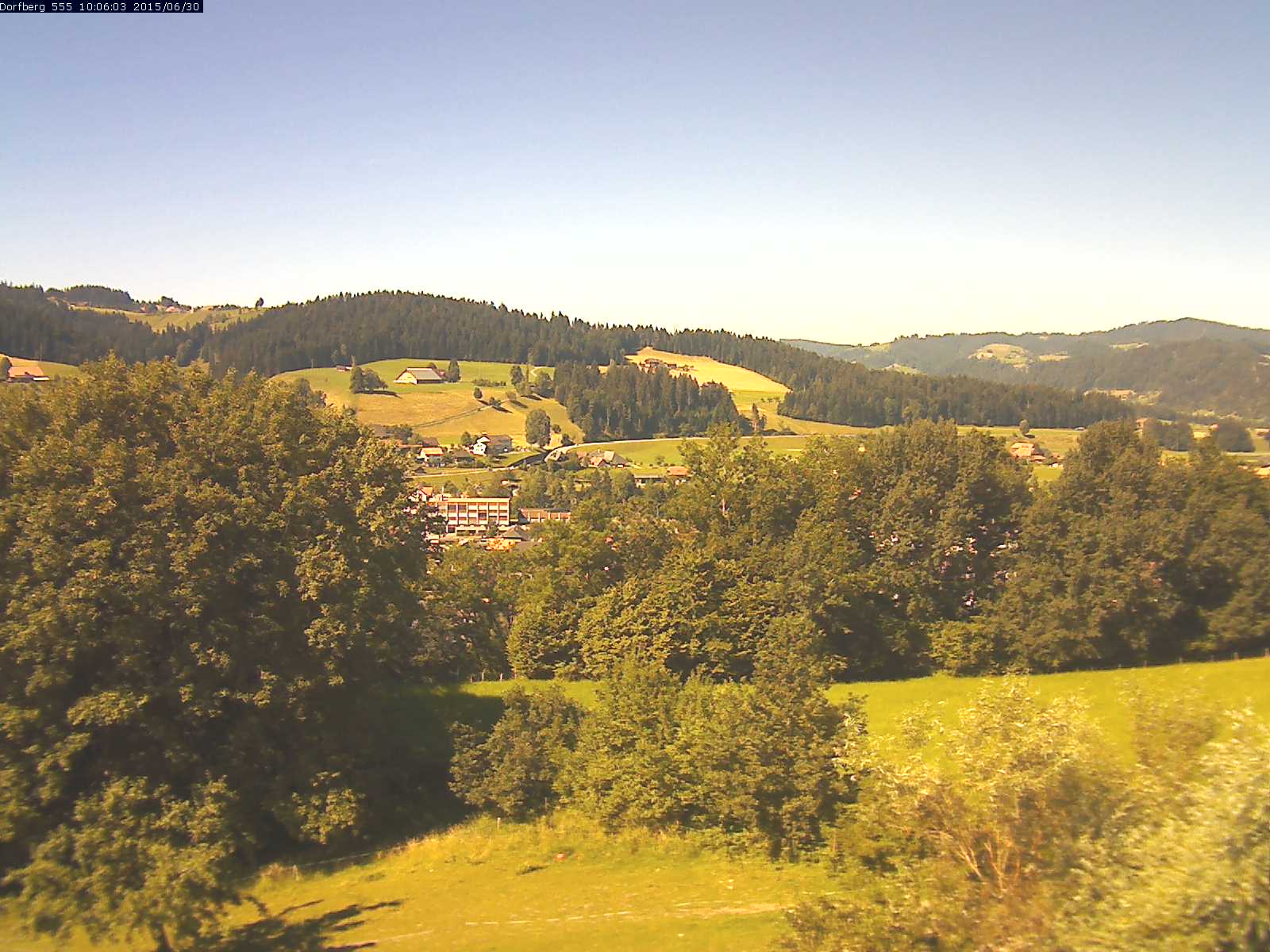 Webcam-Bild: Aussicht vom Dorfberg in Langnau 20150630-100602