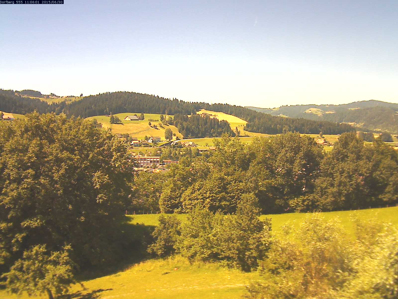 Webcam-Bild: Aussicht vom Dorfberg in Langnau 20150630-110601