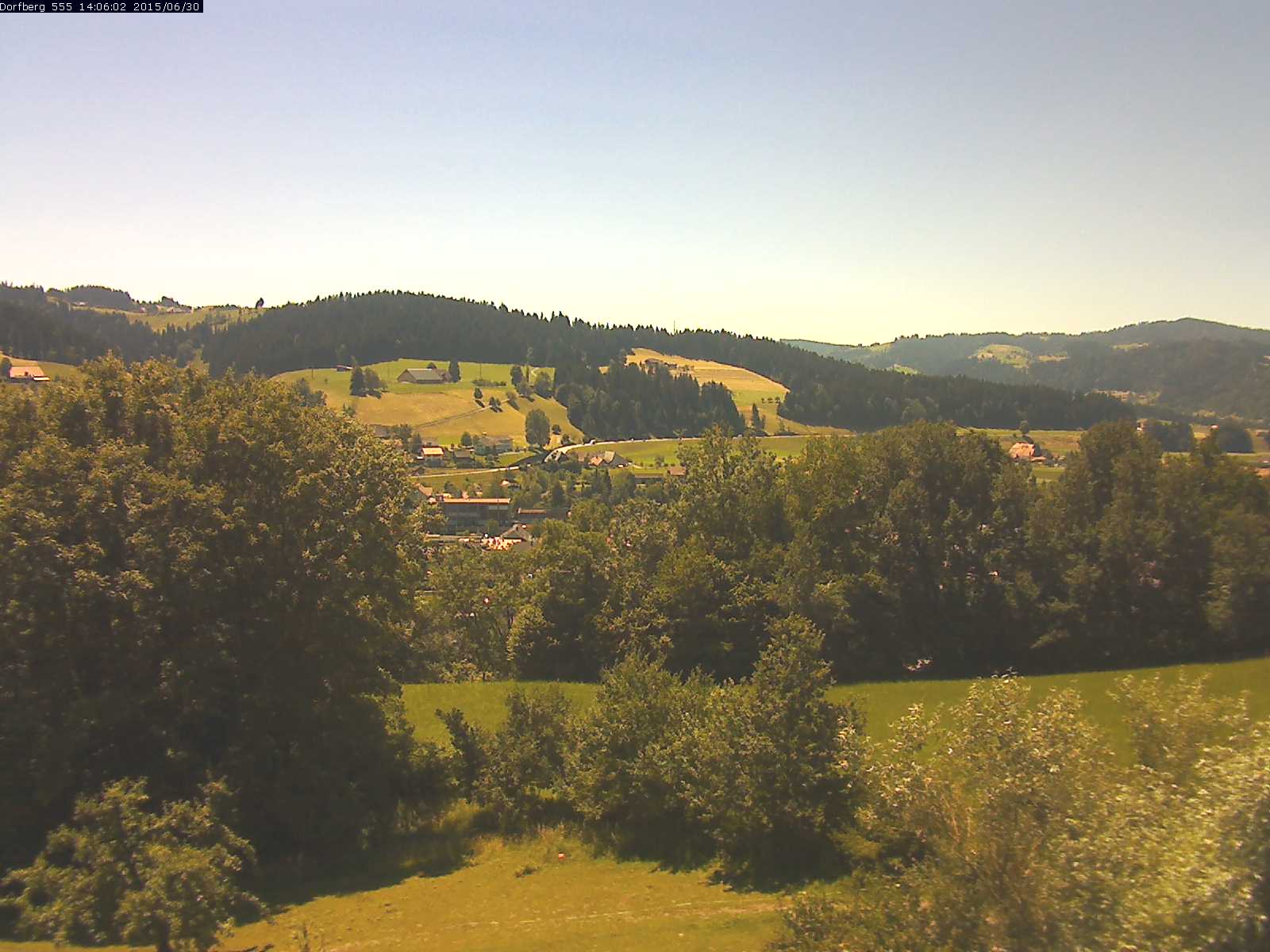 Webcam-Bild: Aussicht vom Dorfberg in Langnau 20150630-140601