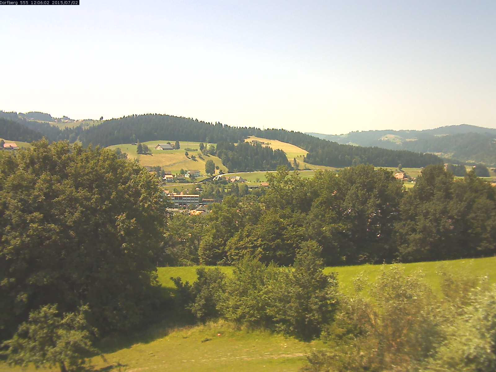 Webcam-Bild: Aussicht vom Dorfberg in Langnau 20150702-120601