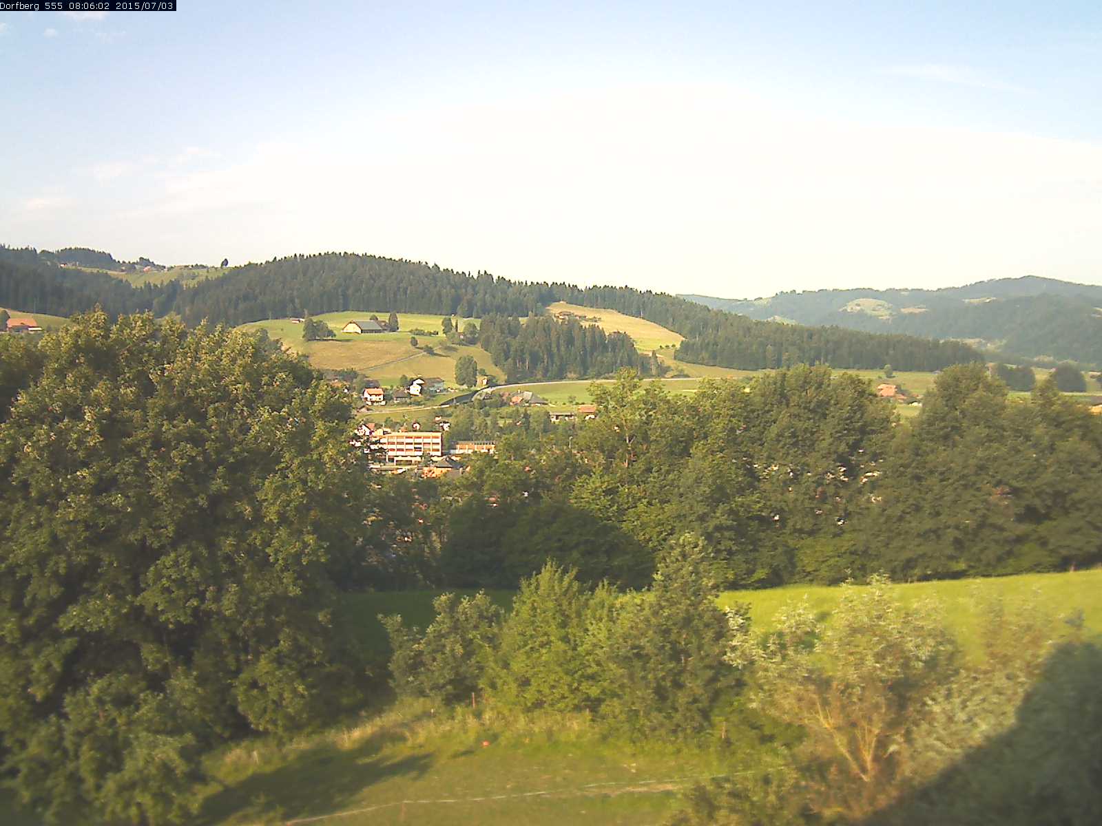 Webcam-Bild: Aussicht vom Dorfberg in Langnau 20150703-080601