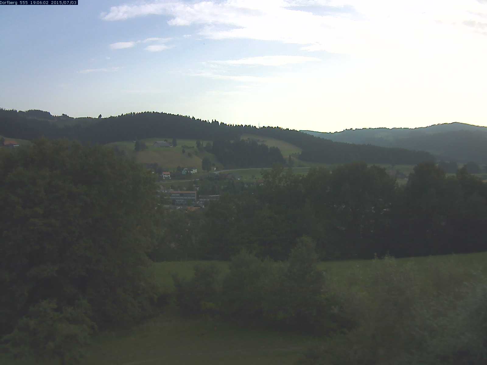 Webcam-Bild: Aussicht vom Dorfberg in Langnau 20150703-190601