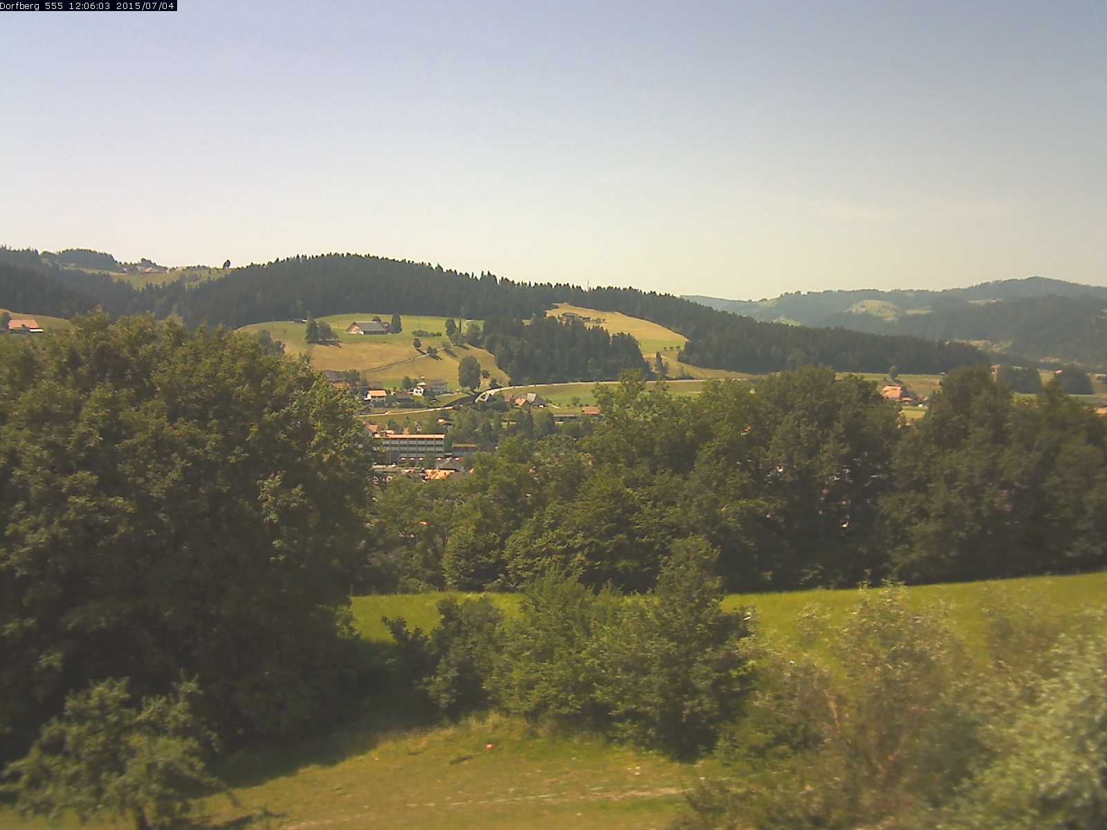 Webcam-Bild: Aussicht vom Dorfberg in Langnau 20150704-120601