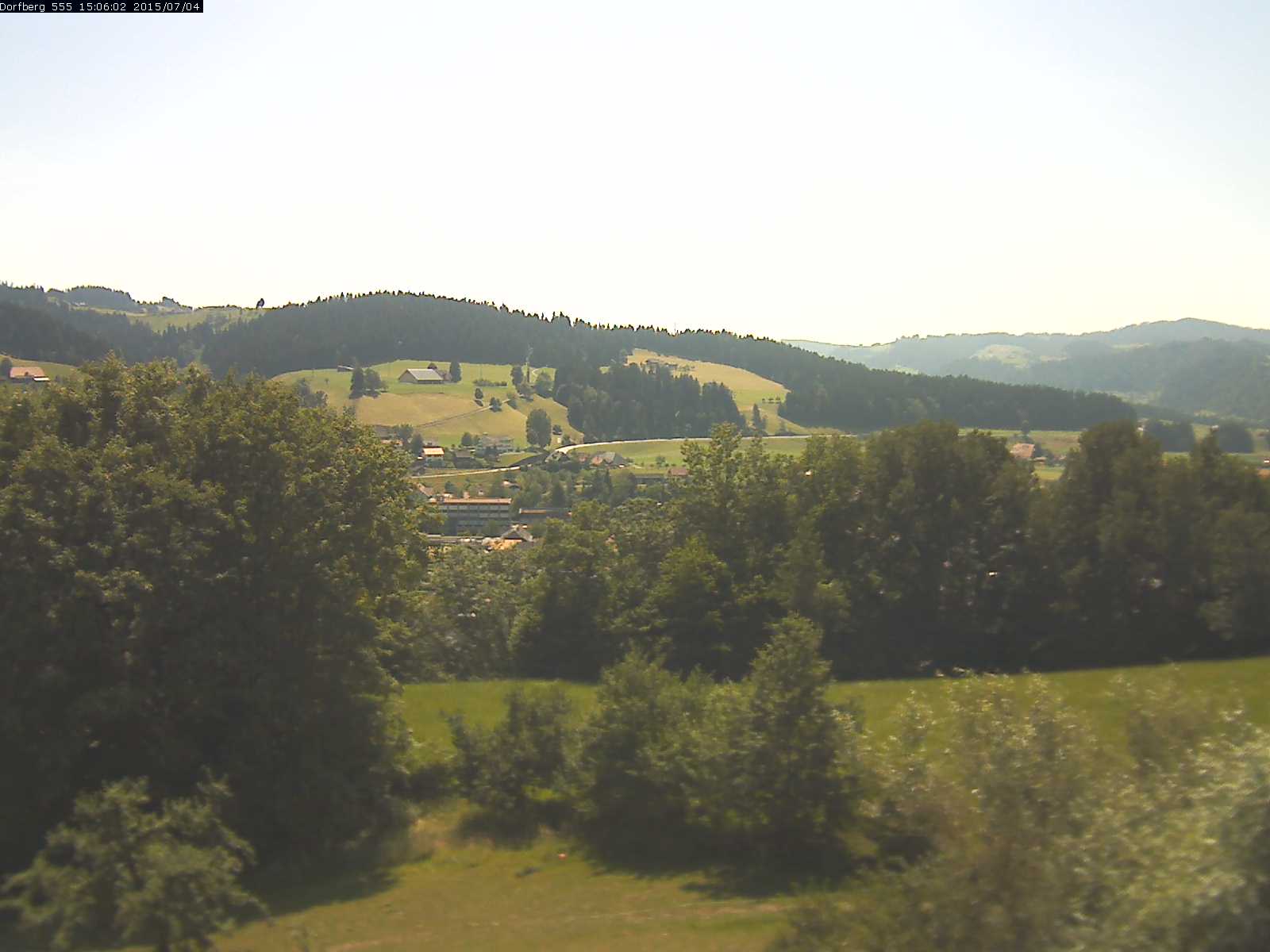 Webcam-Bild: Aussicht vom Dorfberg in Langnau 20150704-150601