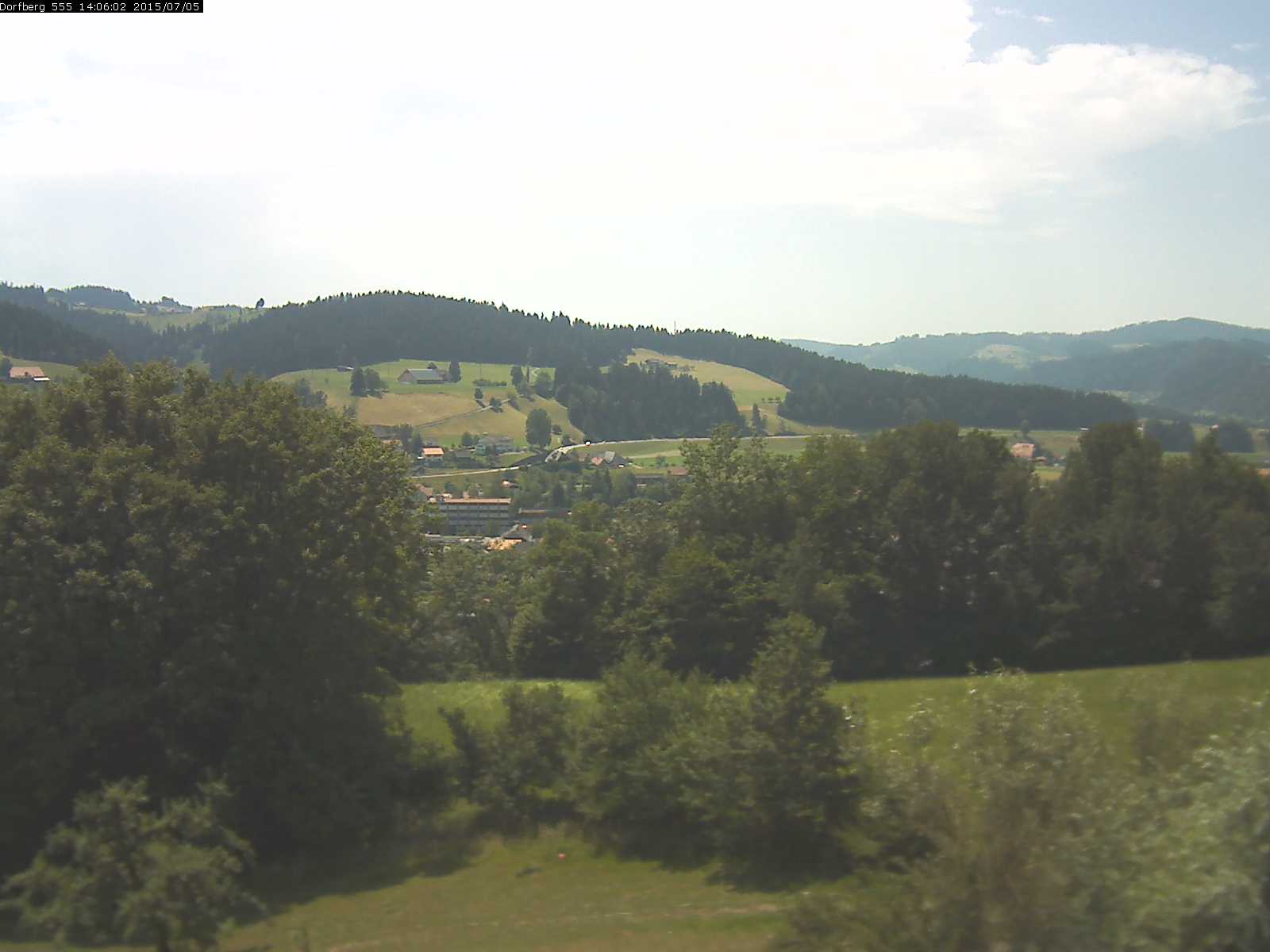 Webcam-Bild: Aussicht vom Dorfberg in Langnau 20150705-140601