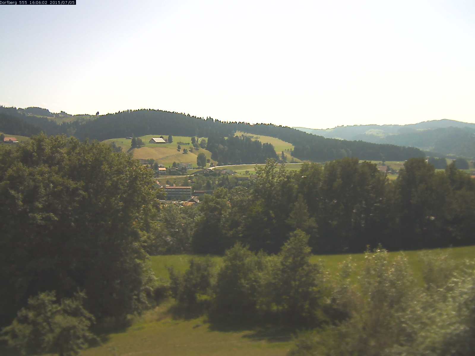 Webcam-Bild: Aussicht vom Dorfberg in Langnau 20150705-160601