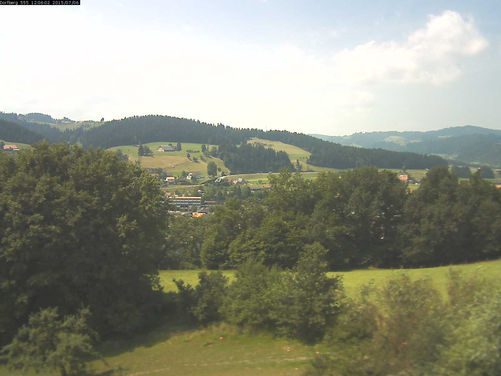 Webcam-Bild: Aussicht vom Dorfberg in Langnau 20150706-120601