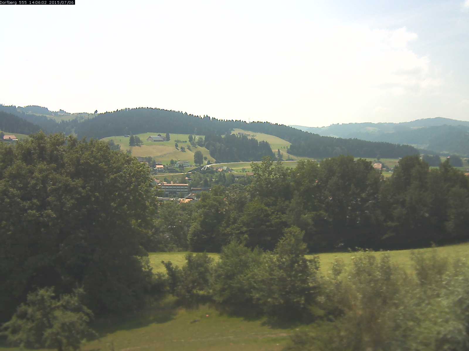 Webcam-Bild: Aussicht vom Dorfberg in Langnau 20150706-140601