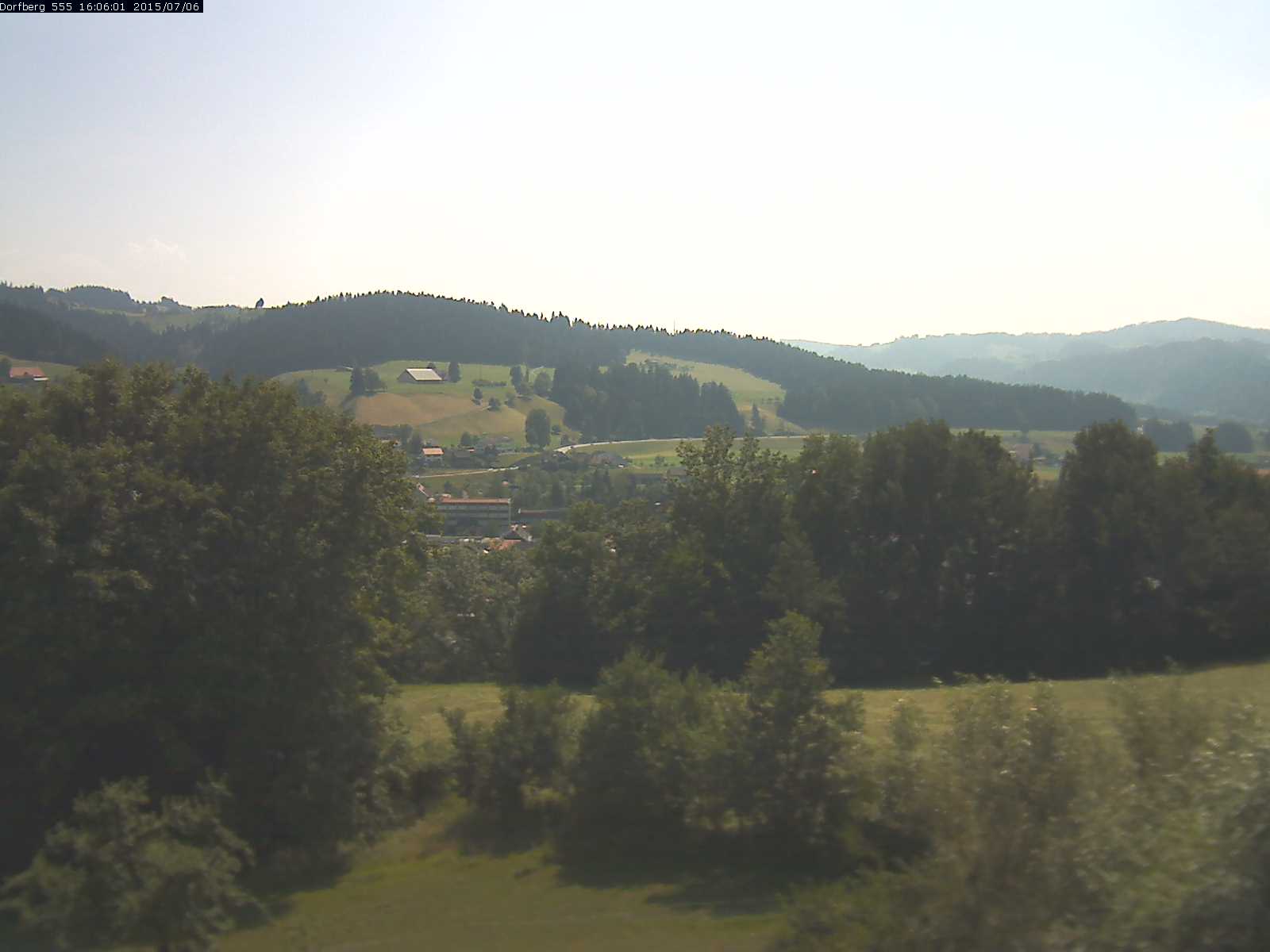 Webcam-Bild: Aussicht vom Dorfberg in Langnau 20150706-160601