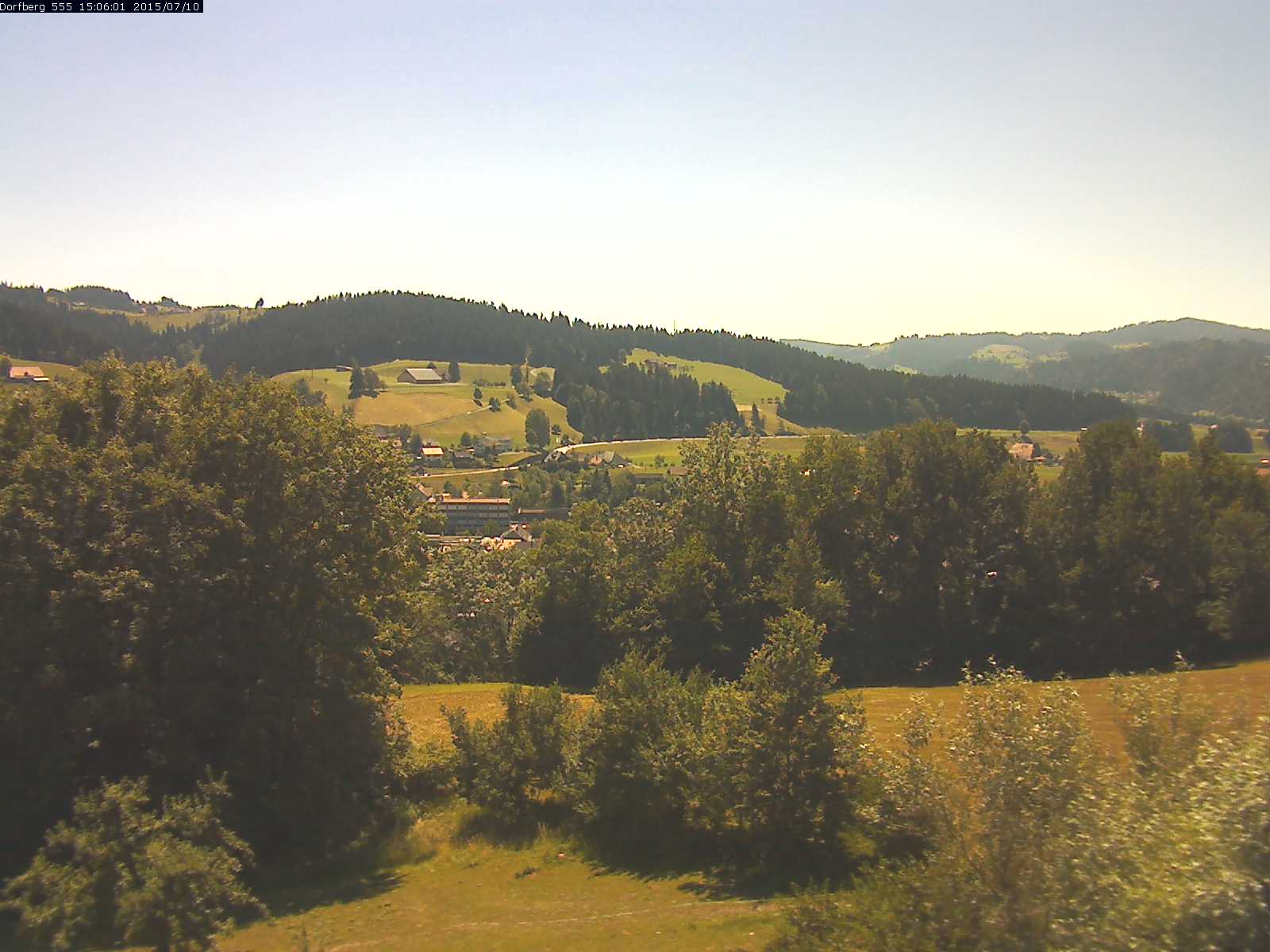 Webcam-Bild: Aussicht vom Dorfberg in Langnau 20150710-150601