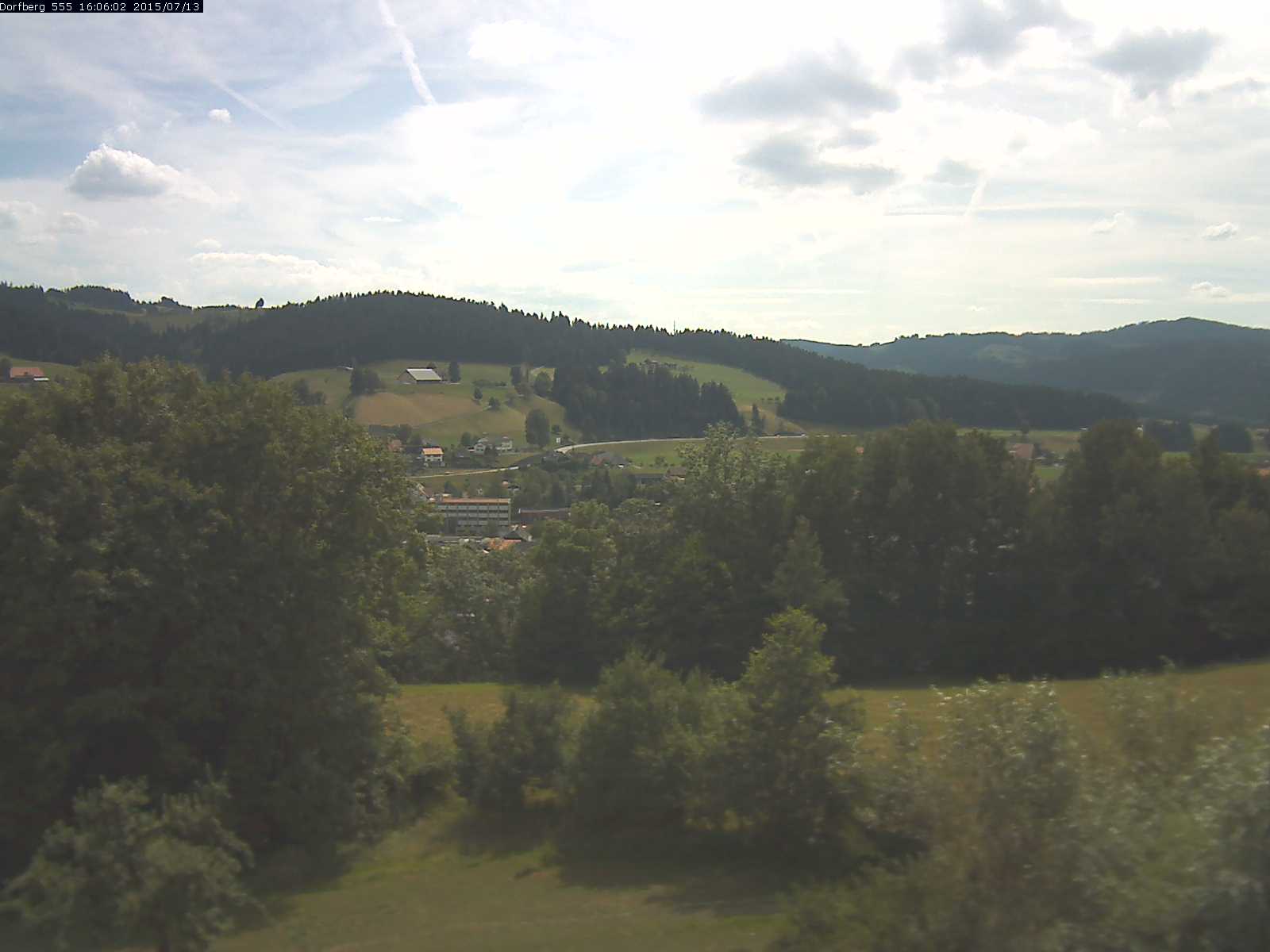 Webcam-Bild: Aussicht vom Dorfberg in Langnau 20150713-160601