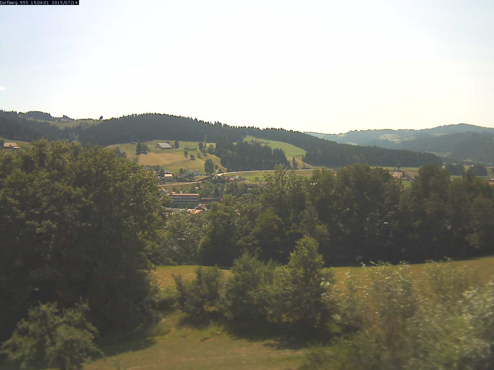 Webcam-Bild: Aussicht vom Dorfberg in Langnau 20150714-150601