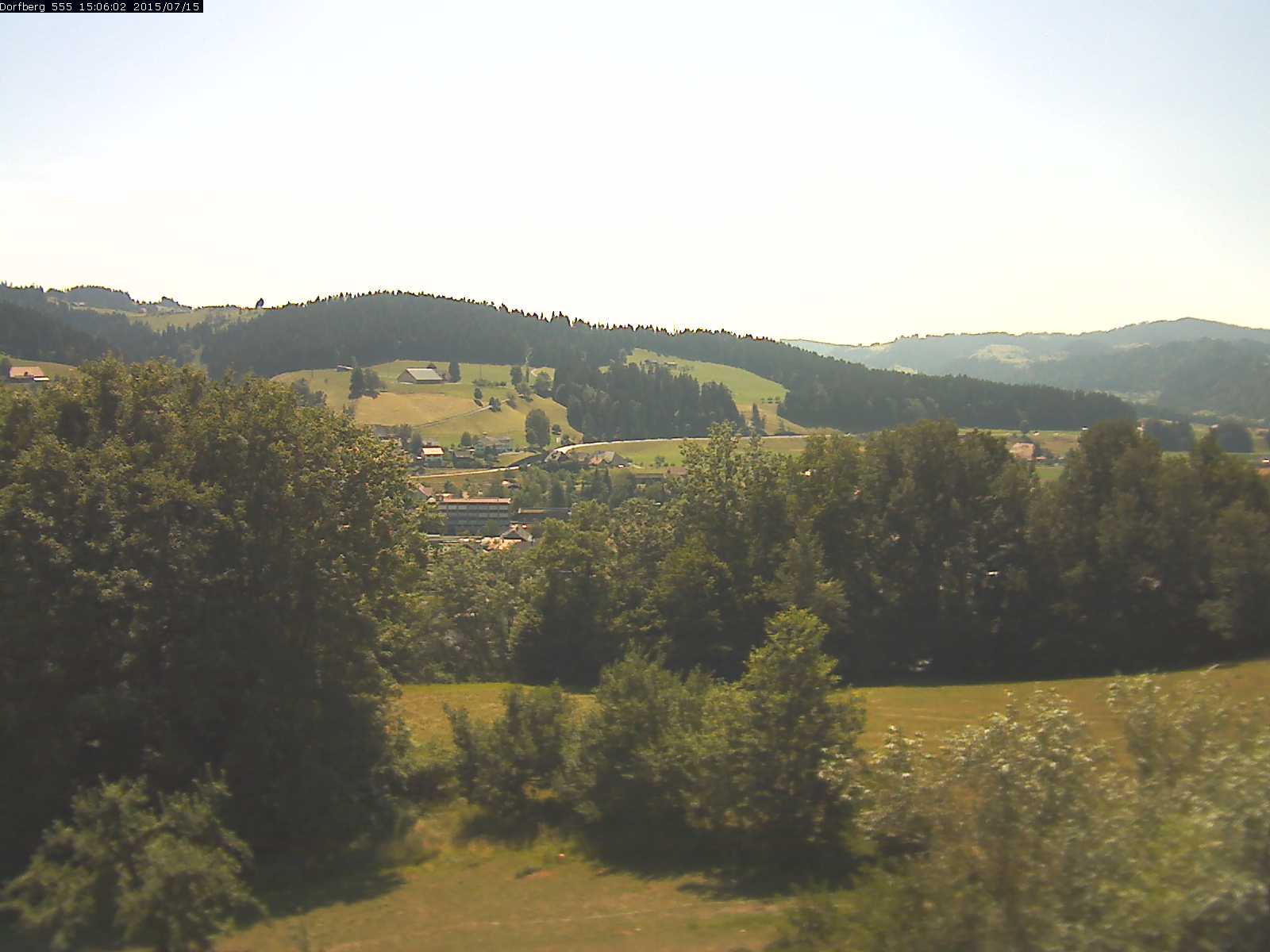 Webcam-Bild: Aussicht vom Dorfberg in Langnau 20150715-150601