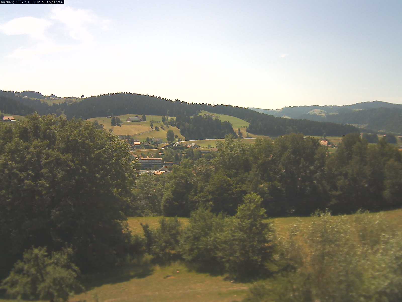 Webcam-Bild: Aussicht vom Dorfberg in Langnau 20150716-140601