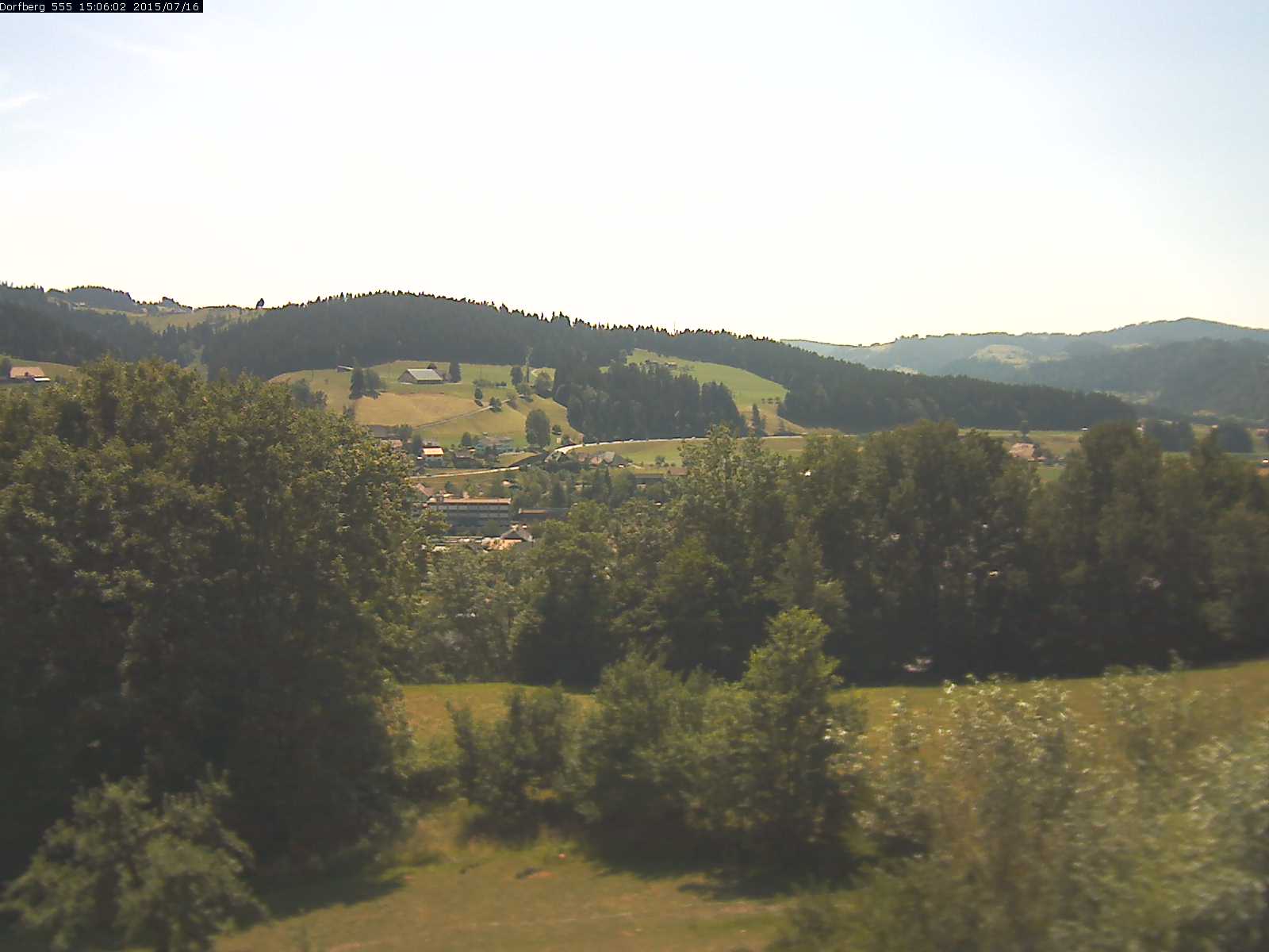 Webcam-Bild: Aussicht vom Dorfberg in Langnau 20150716-150601