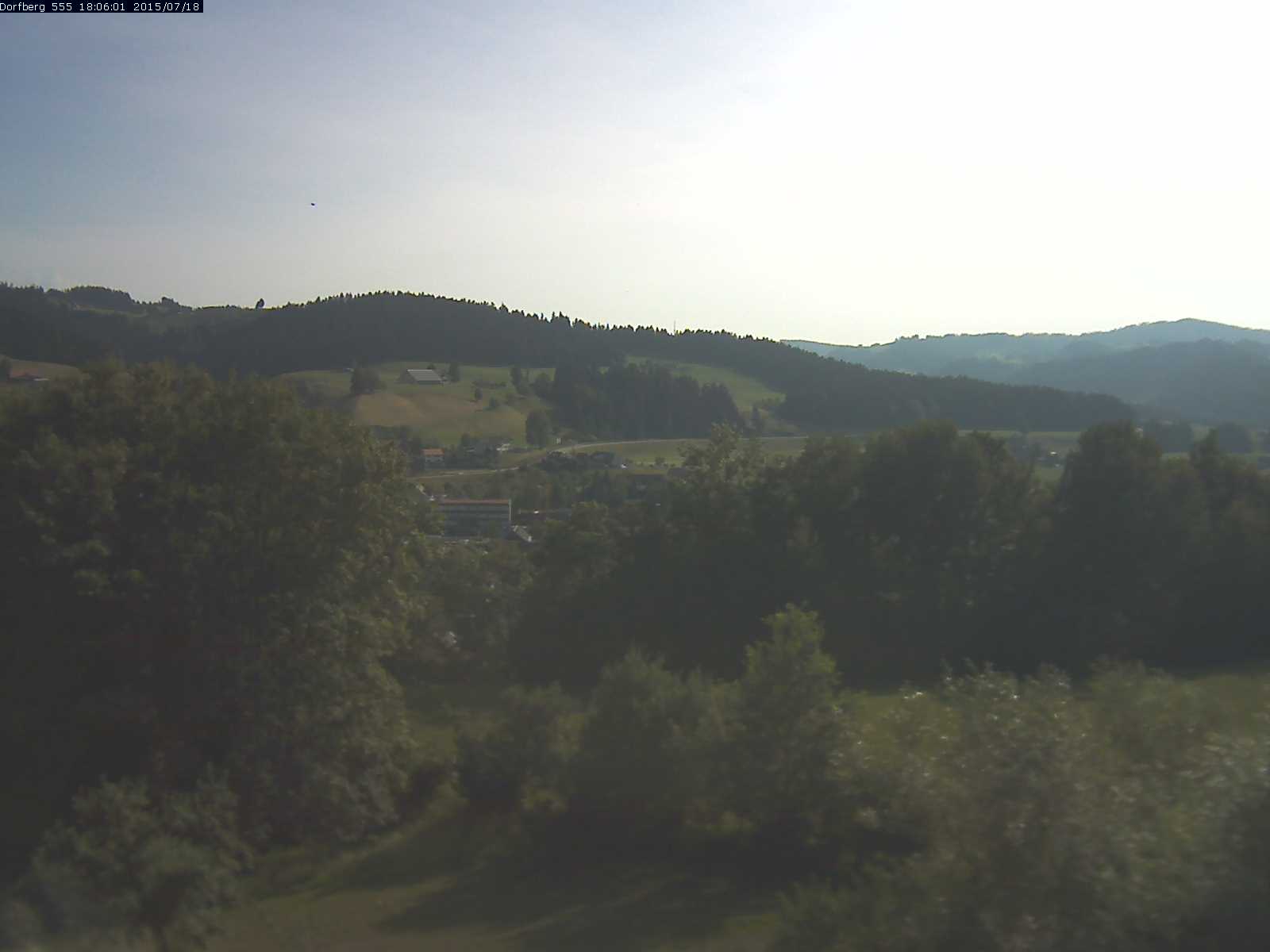 Webcam-Bild: Aussicht vom Dorfberg in Langnau 20150718-180601