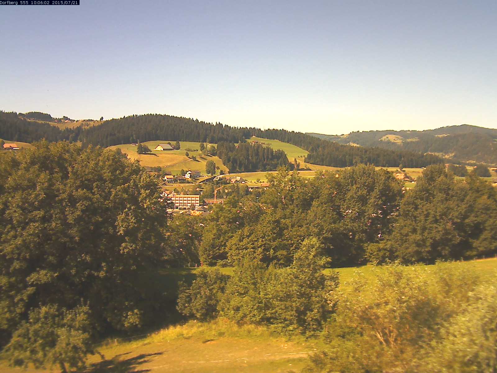 Webcam-Bild: Aussicht vom Dorfberg in Langnau 20150721-100601