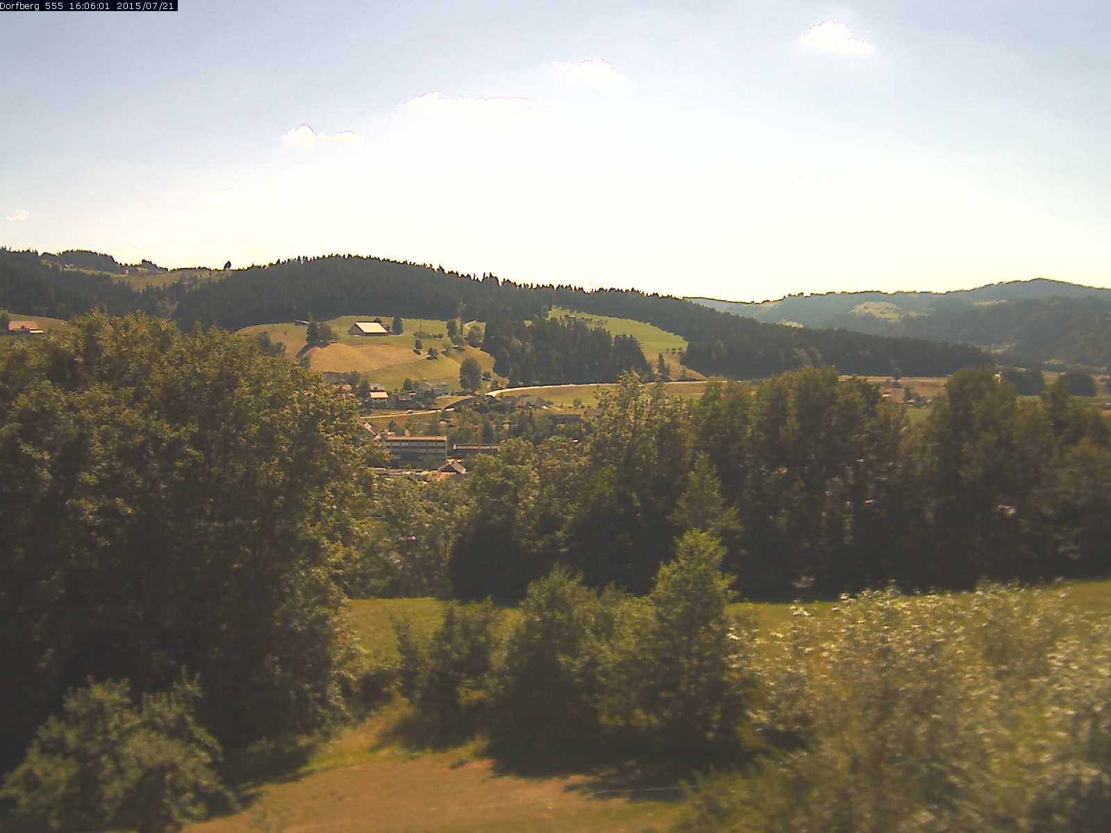 Webcam-Bild: Aussicht vom Dorfberg in Langnau 20150721-160601