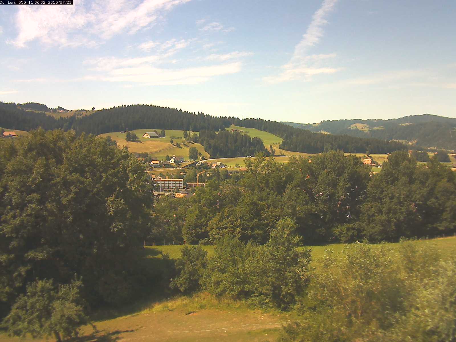 Webcam-Bild: Aussicht vom Dorfberg in Langnau 20150722-110601