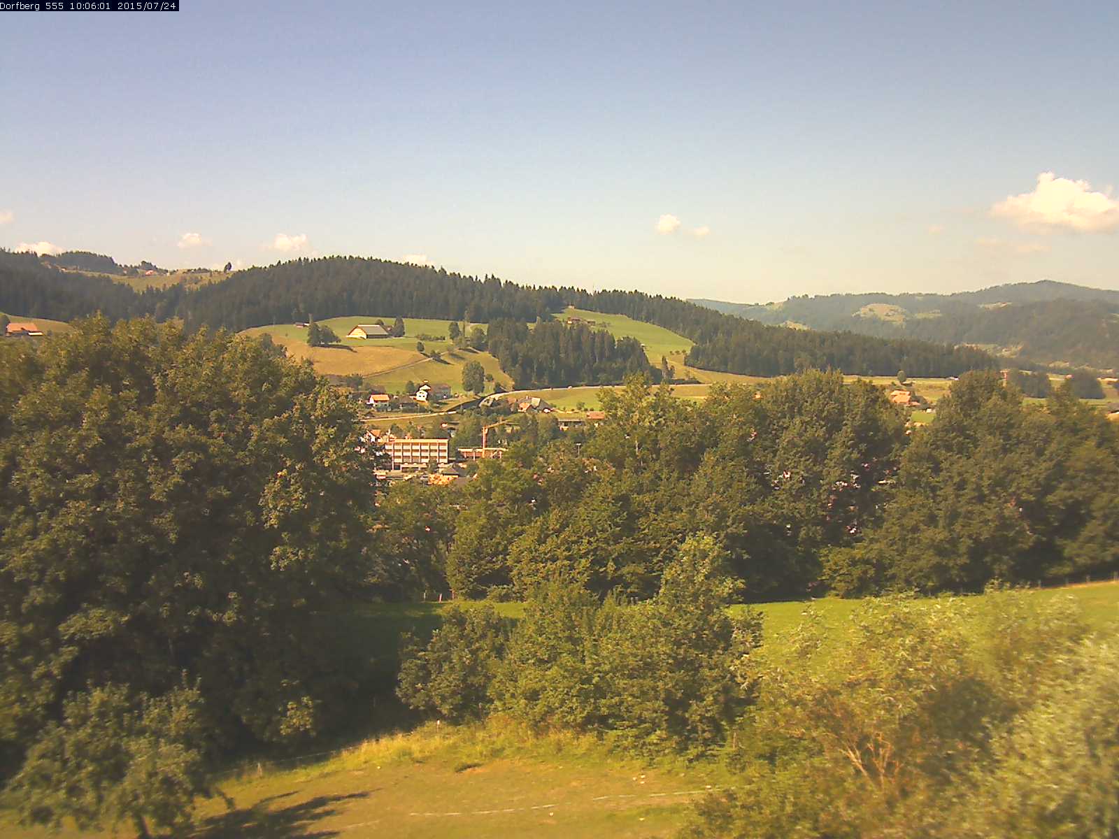 Webcam-Bild: Aussicht vom Dorfberg in Langnau 20150724-100601