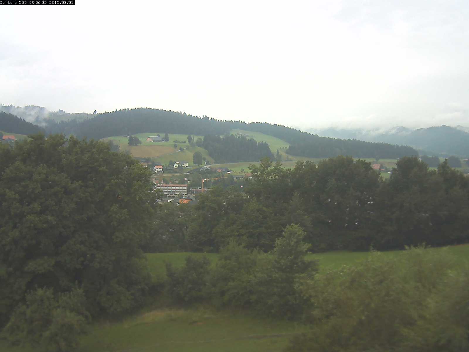 Webcam-Bild: Aussicht vom Dorfberg in Langnau 20150801-090601