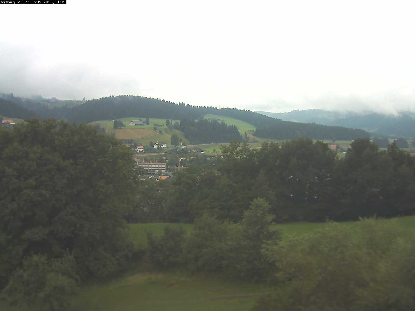 Webcam-Bild: Aussicht vom Dorfberg in Langnau 20150801-110601