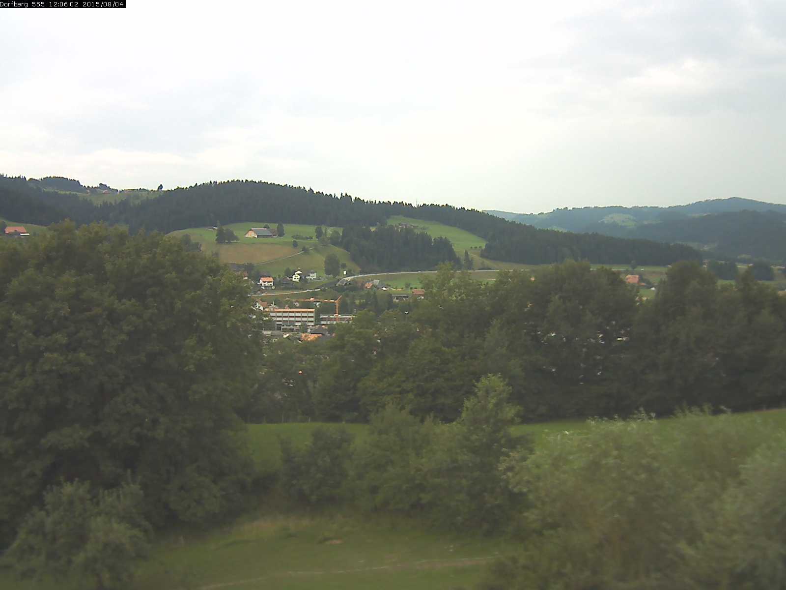 Webcam-Bild: Aussicht vom Dorfberg in Langnau 20150804-120601
