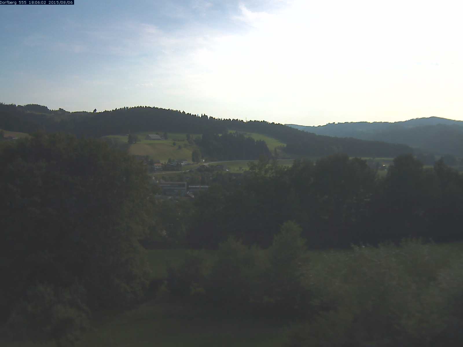 Webcam-Bild: Aussicht vom Dorfberg in Langnau 20150806-180601