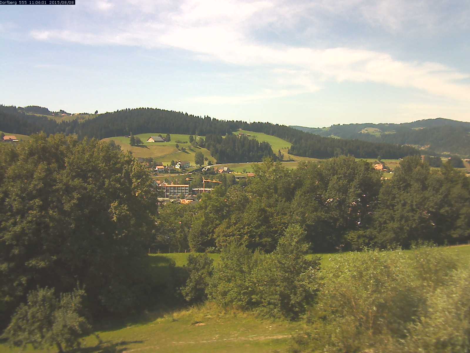 Webcam-Bild: Aussicht vom Dorfberg in Langnau 20150808-110601