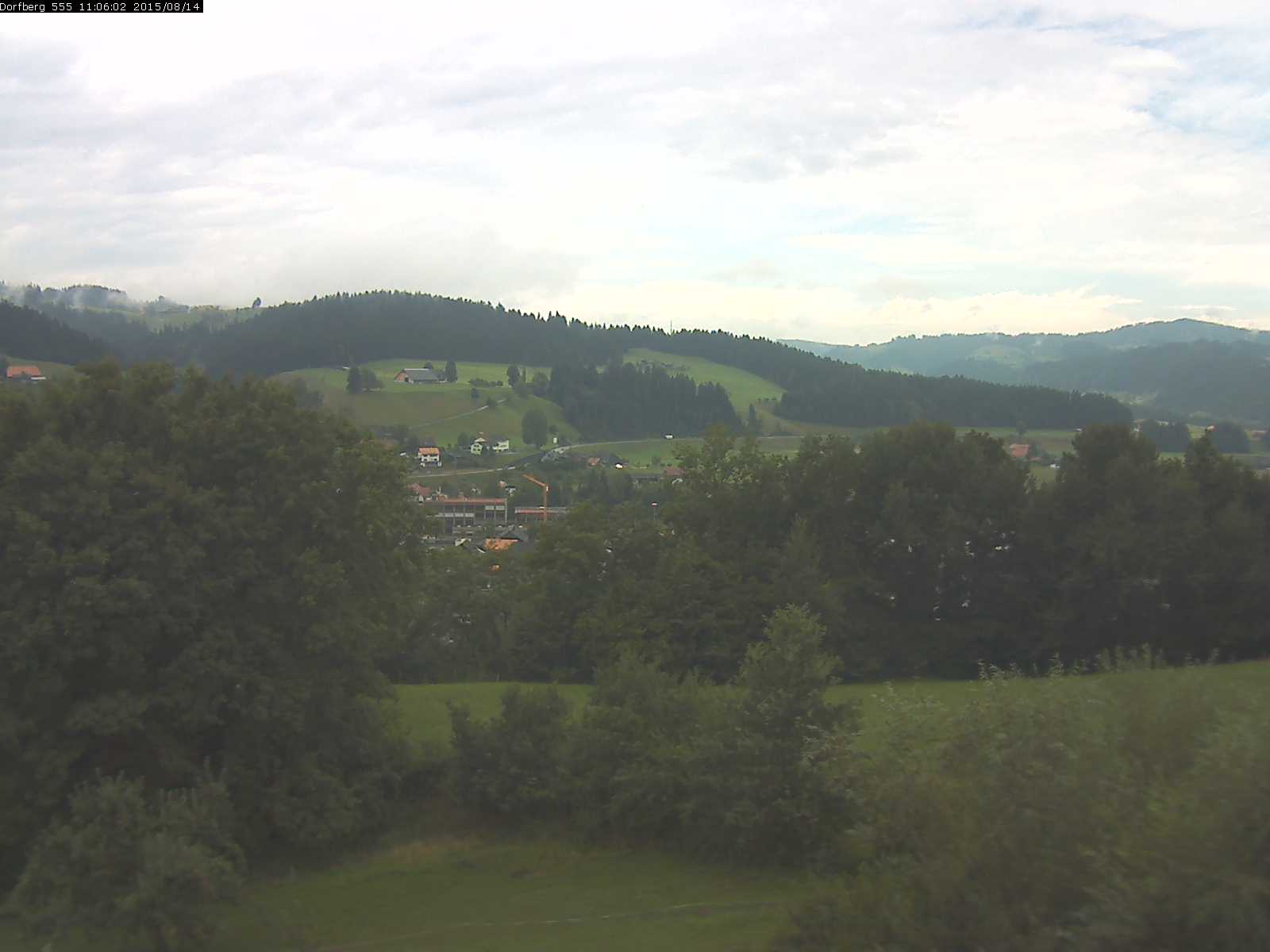 Webcam-Bild: Aussicht vom Dorfberg in Langnau 20150814-110601