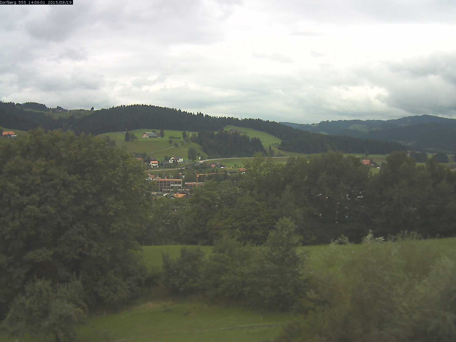 Webcam-Bild: Aussicht vom Dorfberg in Langnau 20150819-140601