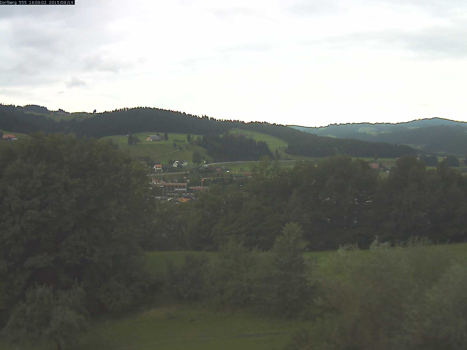 Webcam-Bild: Aussicht vom Dorfberg in Langnau 20150819-160601