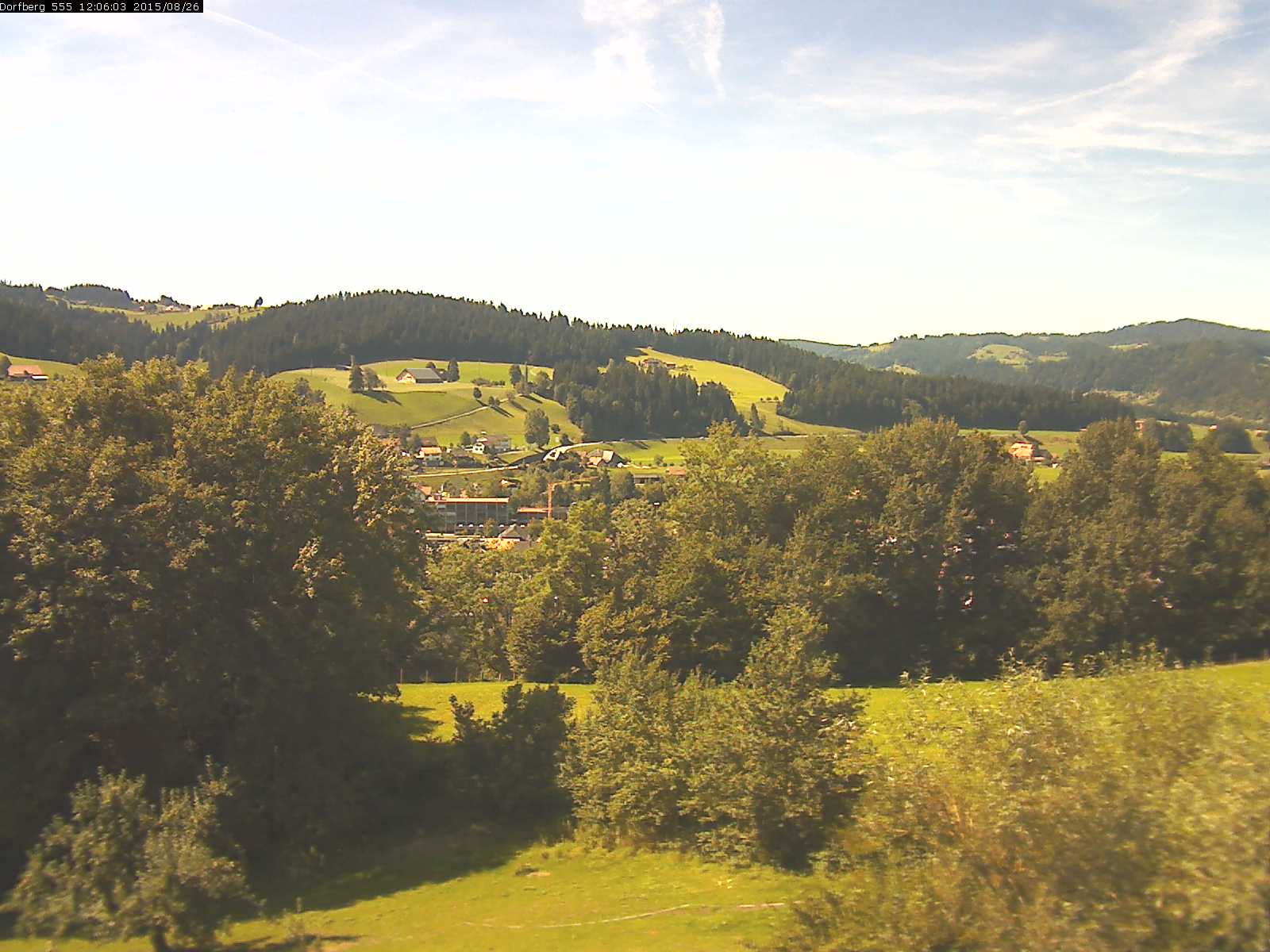 Webcam-Bild: Aussicht vom Dorfberg in Langnau 20150826-120601