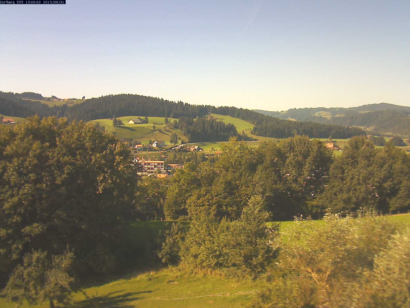 Webcam-Bild: Aussicht vom Dorfberg in Langnau 20150831-100601