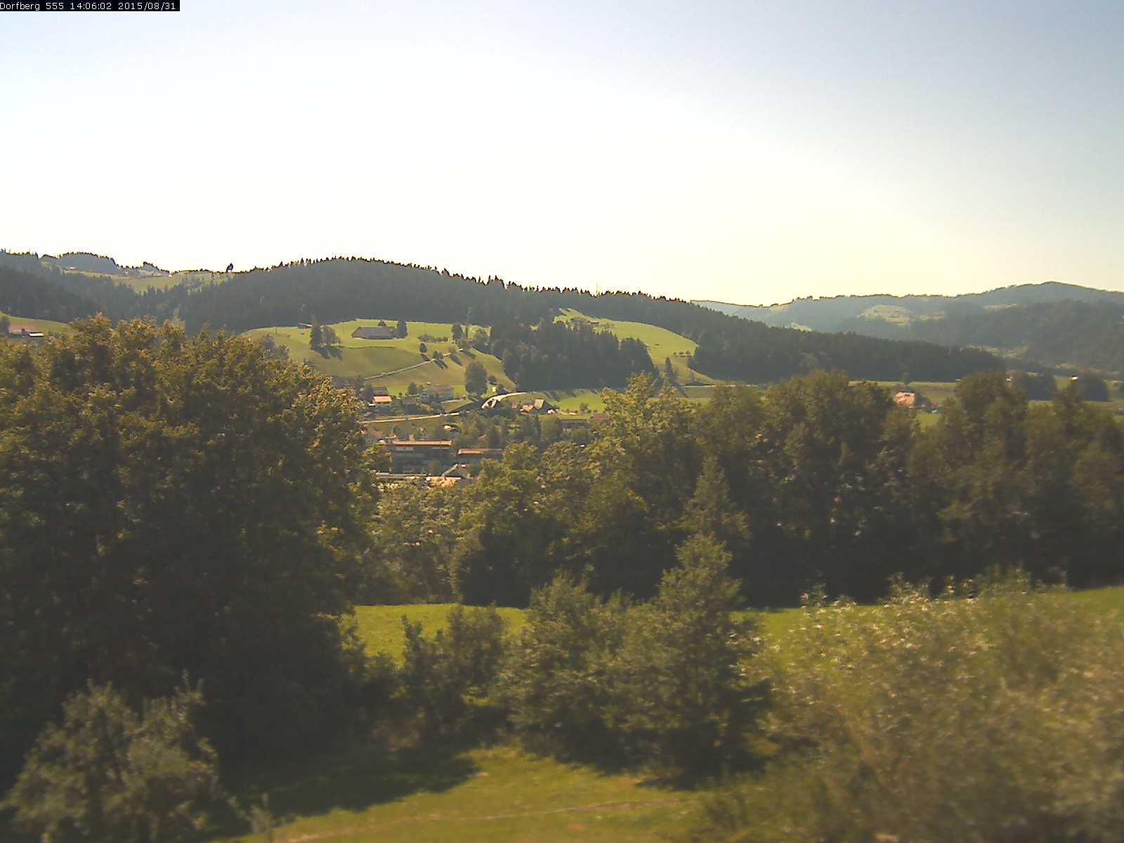 Webcam-Bild: Aussicht vom Dorfberg in Langnau 20150831-140601