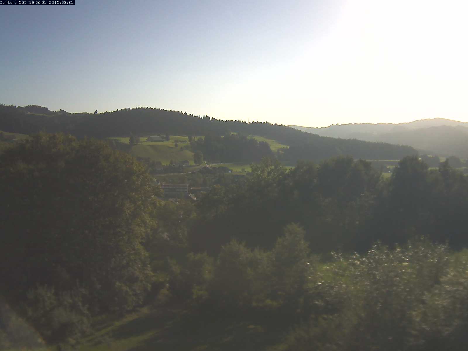 Webcam-Bild: Aussicht vom Dorfberg in Langnau 20150831-180601
