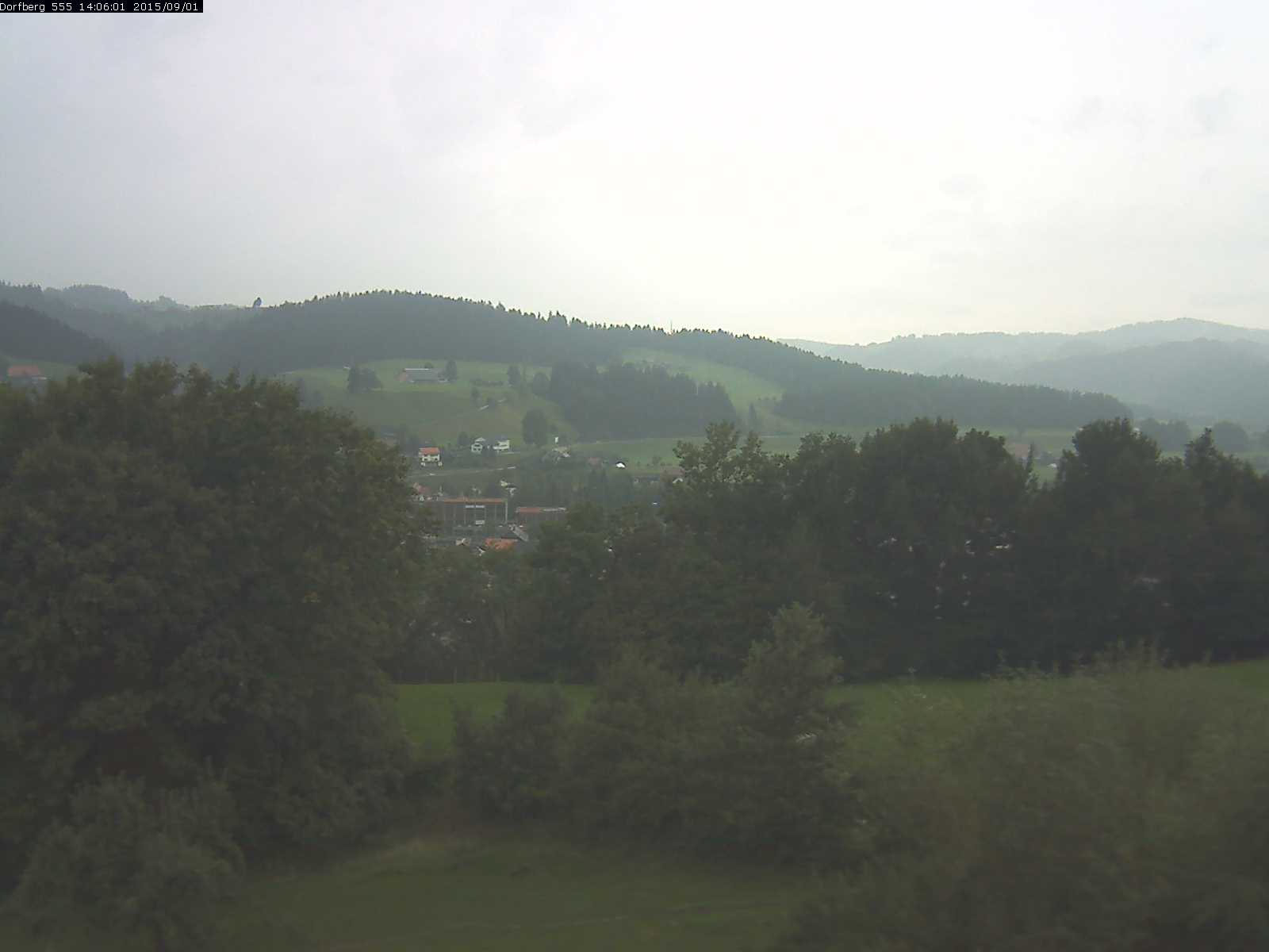 Webcam-Bild: Aussicht vom Dorfberg in Langnau 20150901-140601
