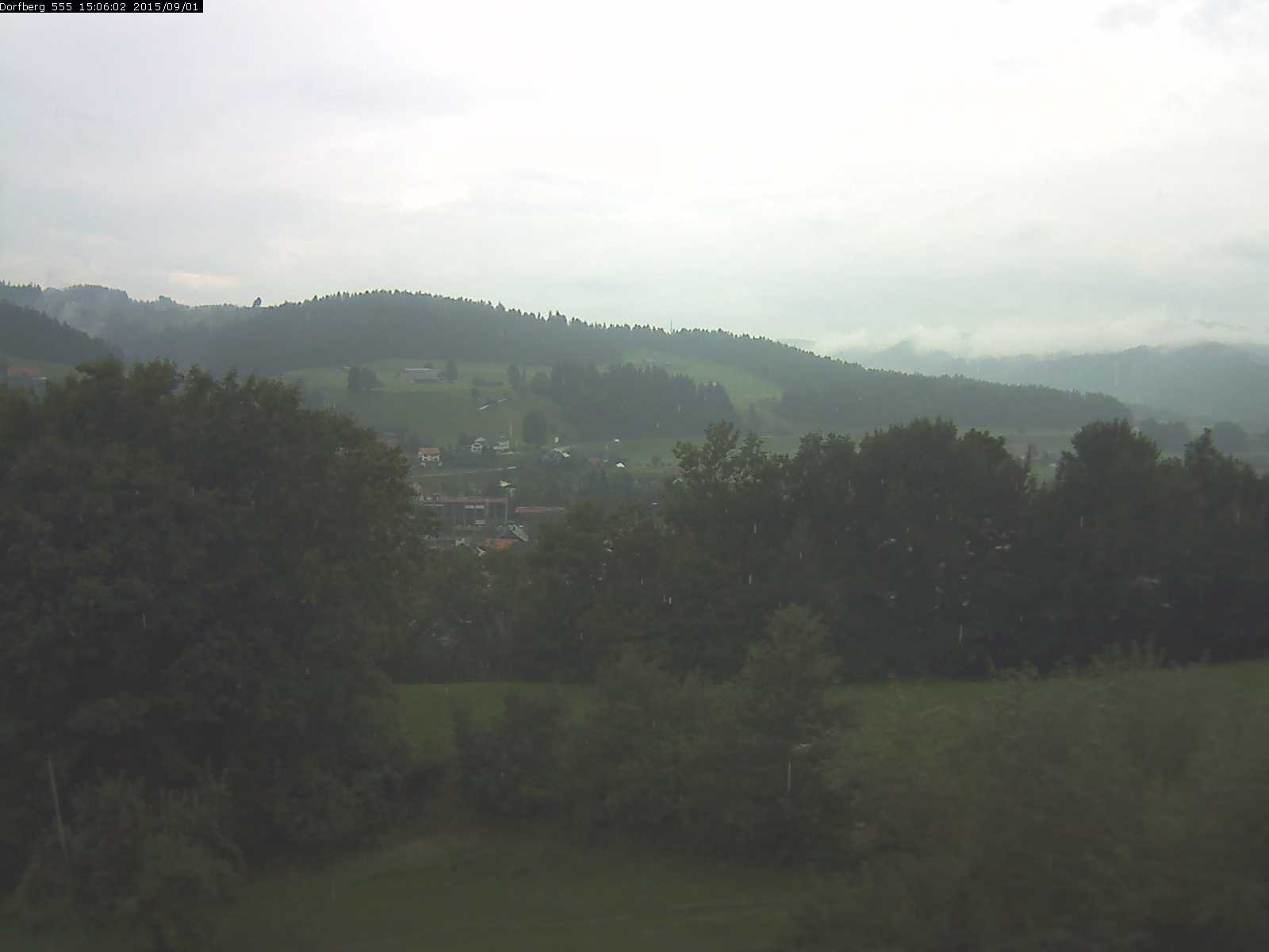 Webcam-Bild: Aussicht vom Dorfberg in Langnau 20150901-150601