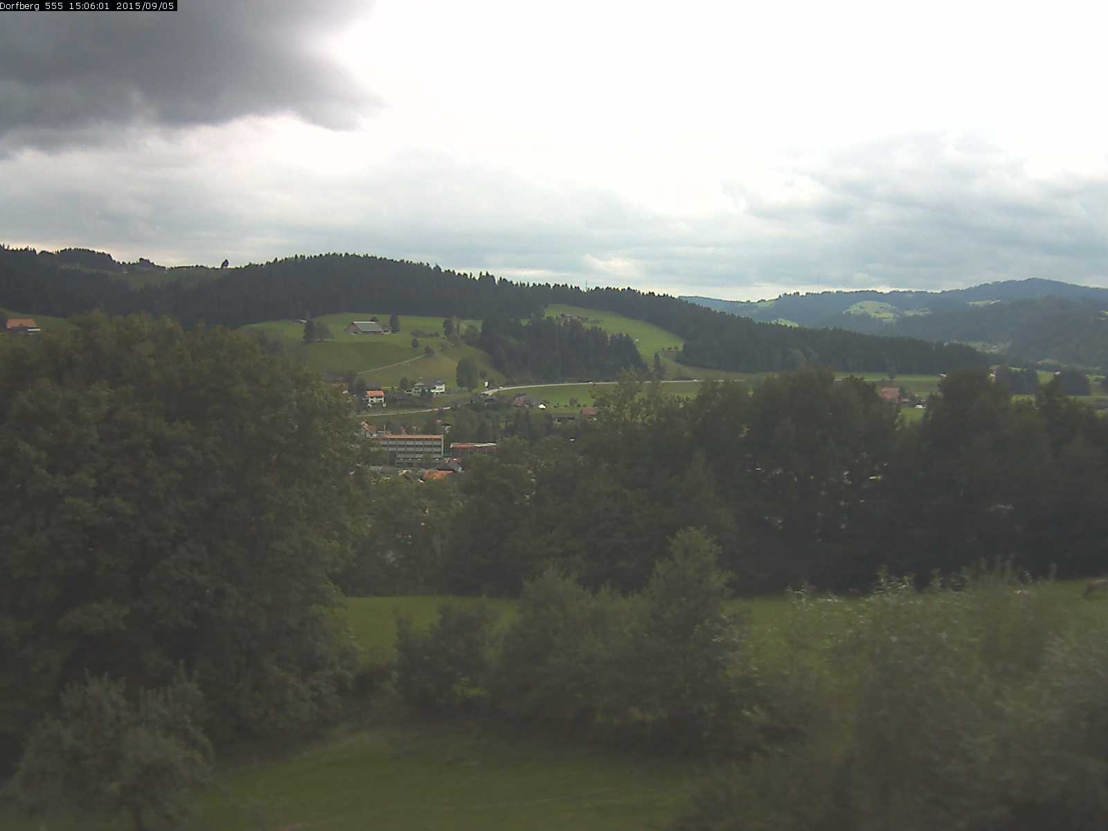 Webcam-Bild: Aussicht vom Dorfberg in Langnau 20150905-150601