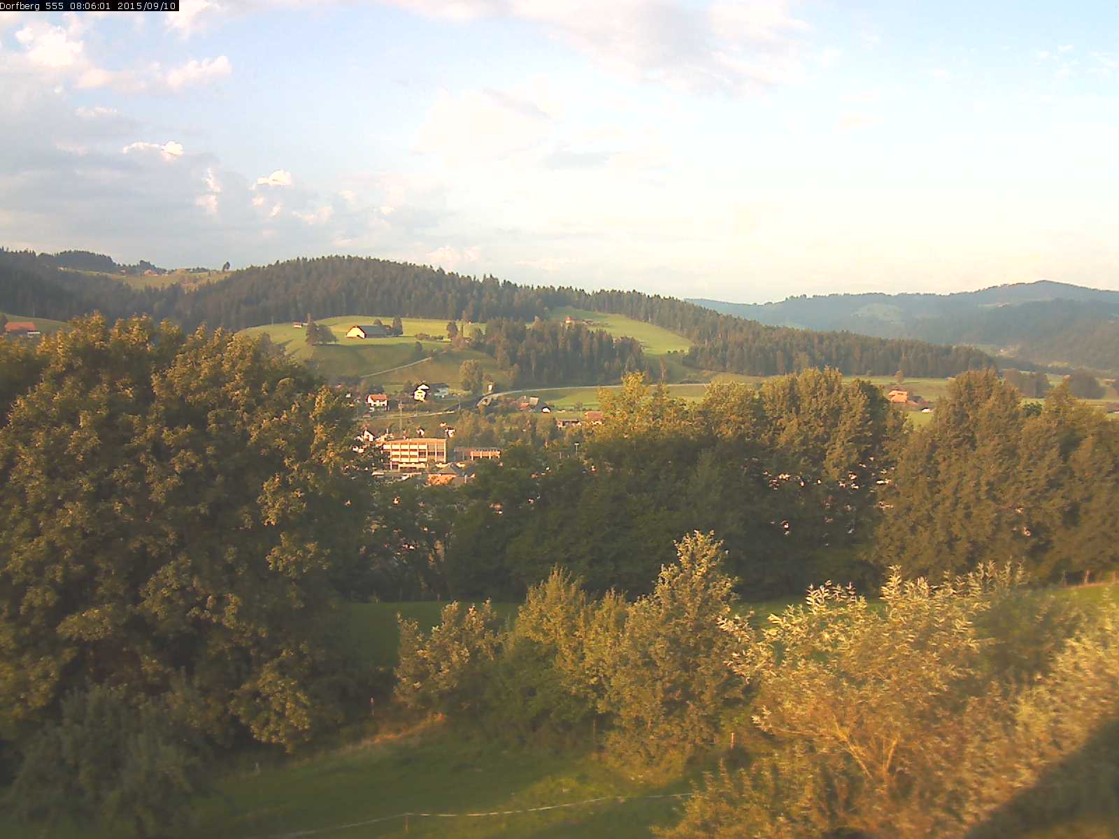 Webcam-Bild: Aussicht vom Dorfberg in Langnau 20150910-080601