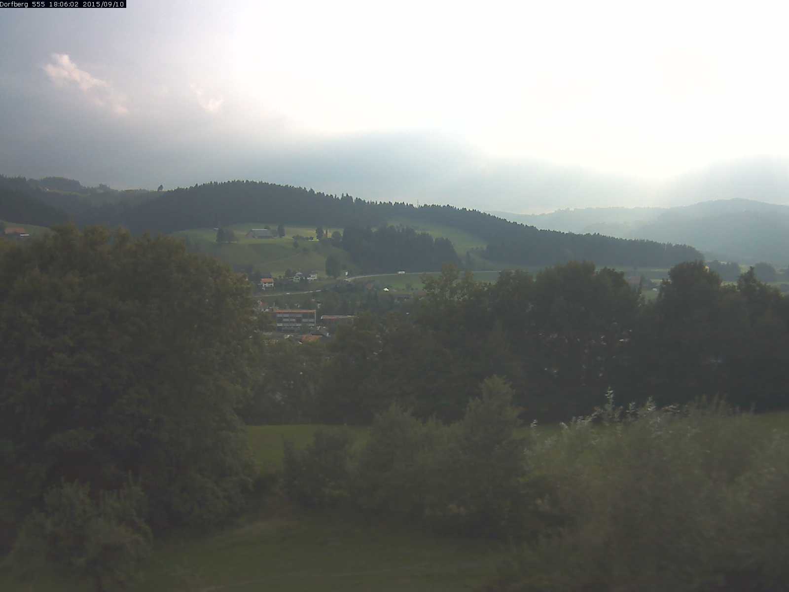 Webcam-Bild: Aussicht vom Dorfberg in Langnau 20150910-180601
