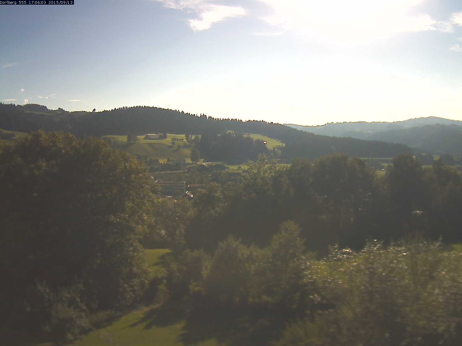 Webcam-Bild: Aussicht vom Dorfberg in Langnau 20150913-170602