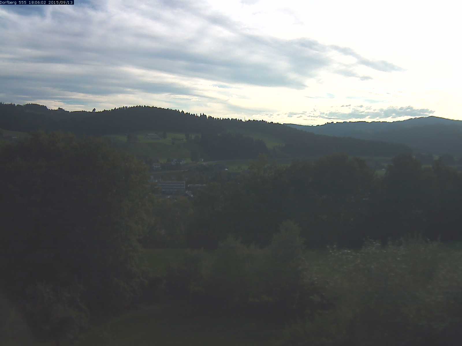Webcam-Bild: Aussicht vom Dorfberg in Langnau 20150913-180601