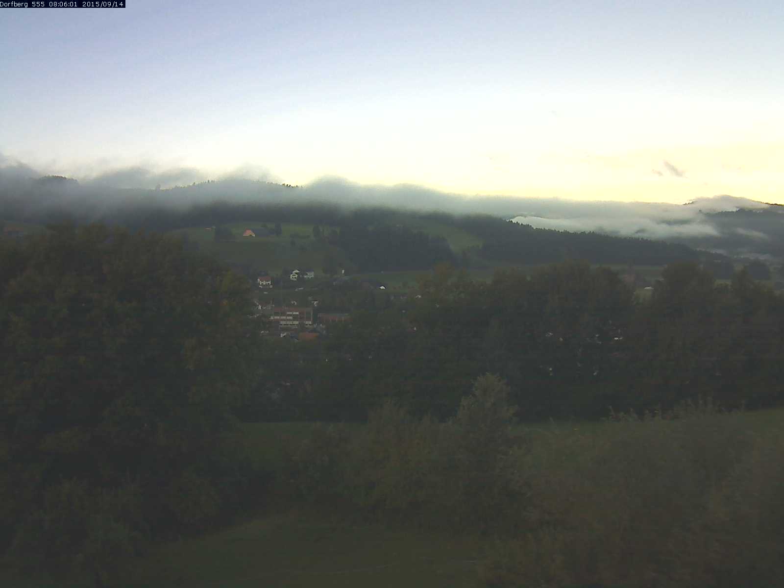 Webcam-Bild: Aussicht vom Dorfberg in Langnau 20150914-080601