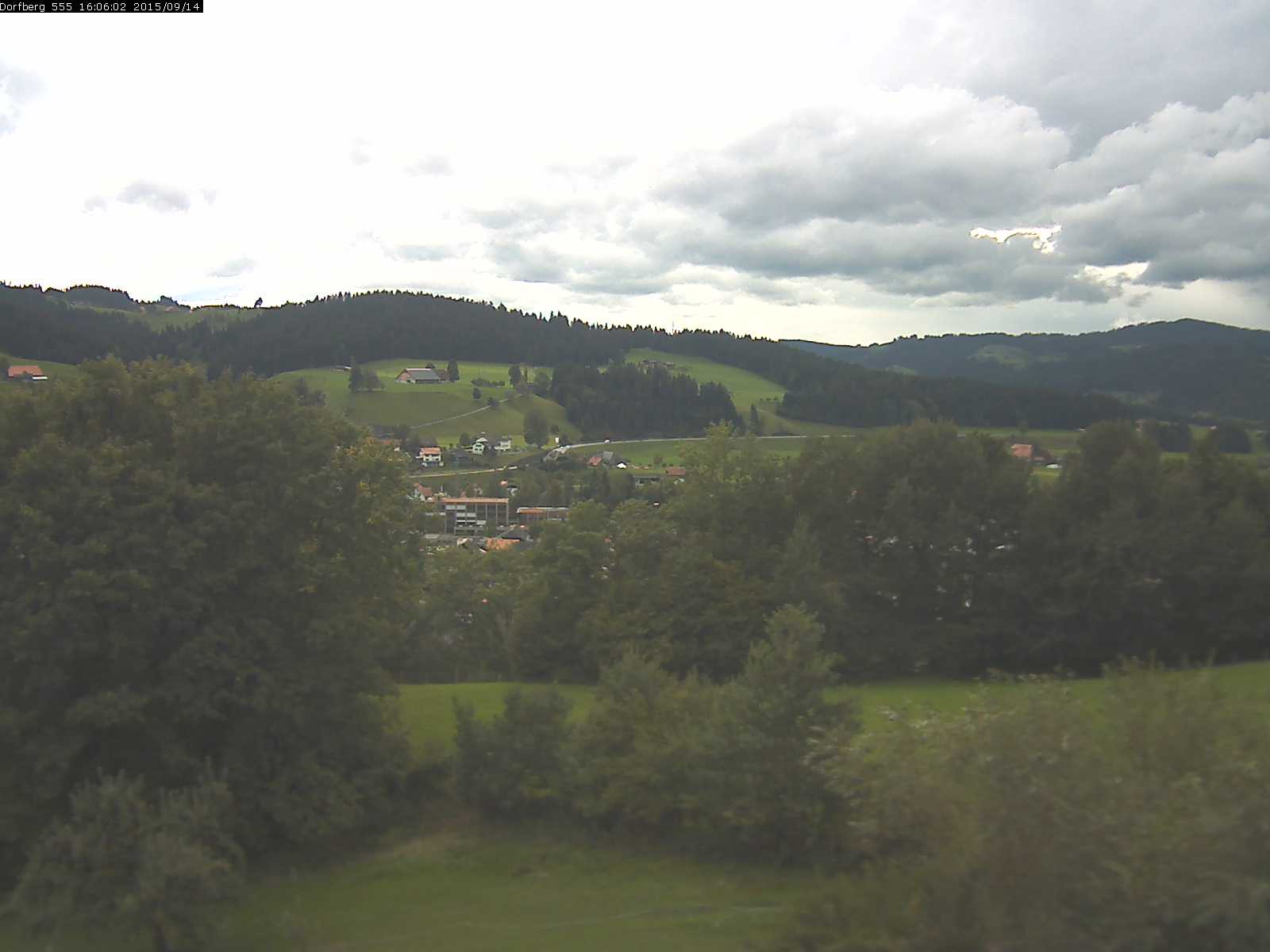 Webcam-Bild: Aussicht vom Dorfberg in Langnau 20150914-160601