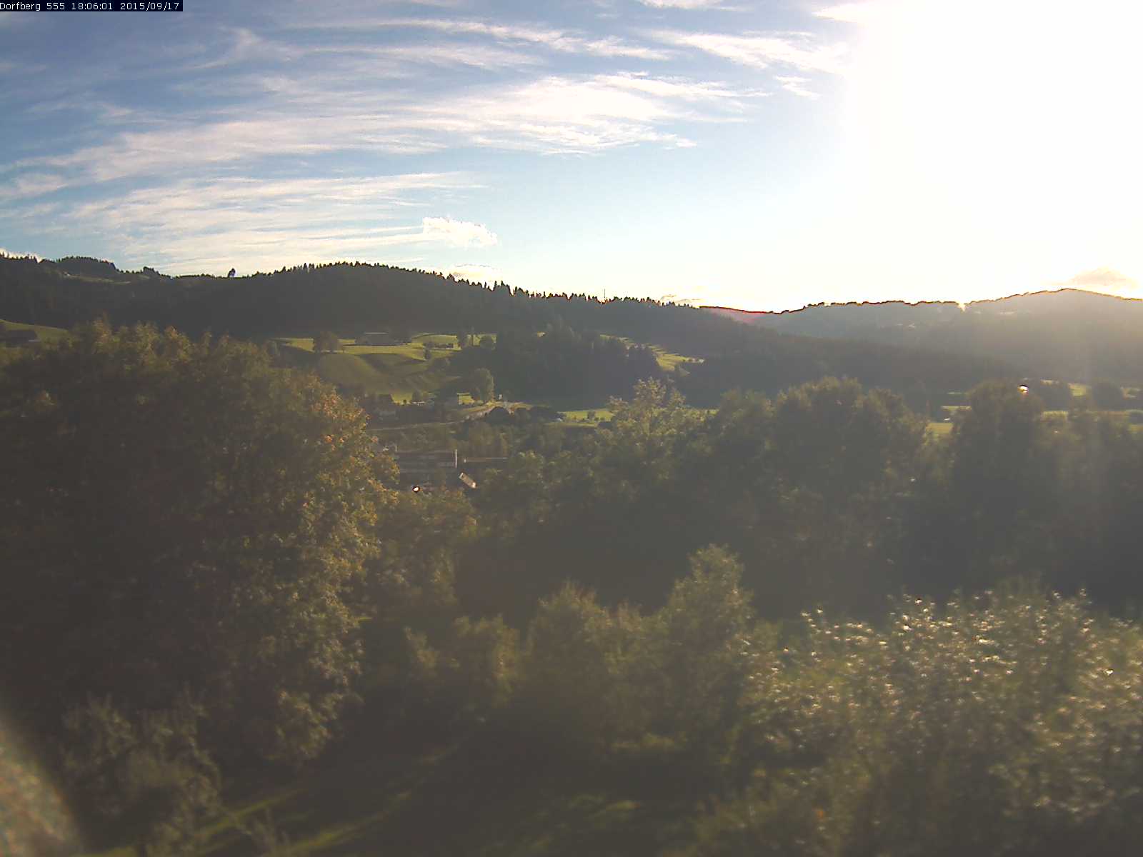 Webcam-Bild: Aussicht vom Dorfberg in Langnau 20150917-180601