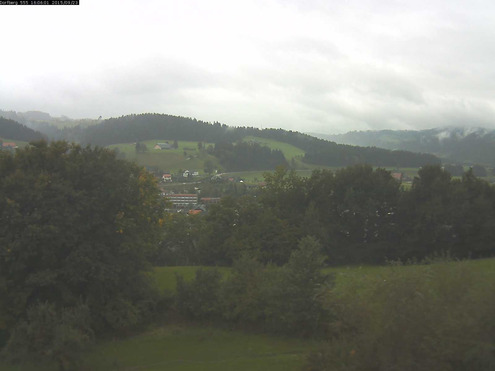 Webcam-Bild: Aussicht vom Dorfberg in Langnau 20150923-160601