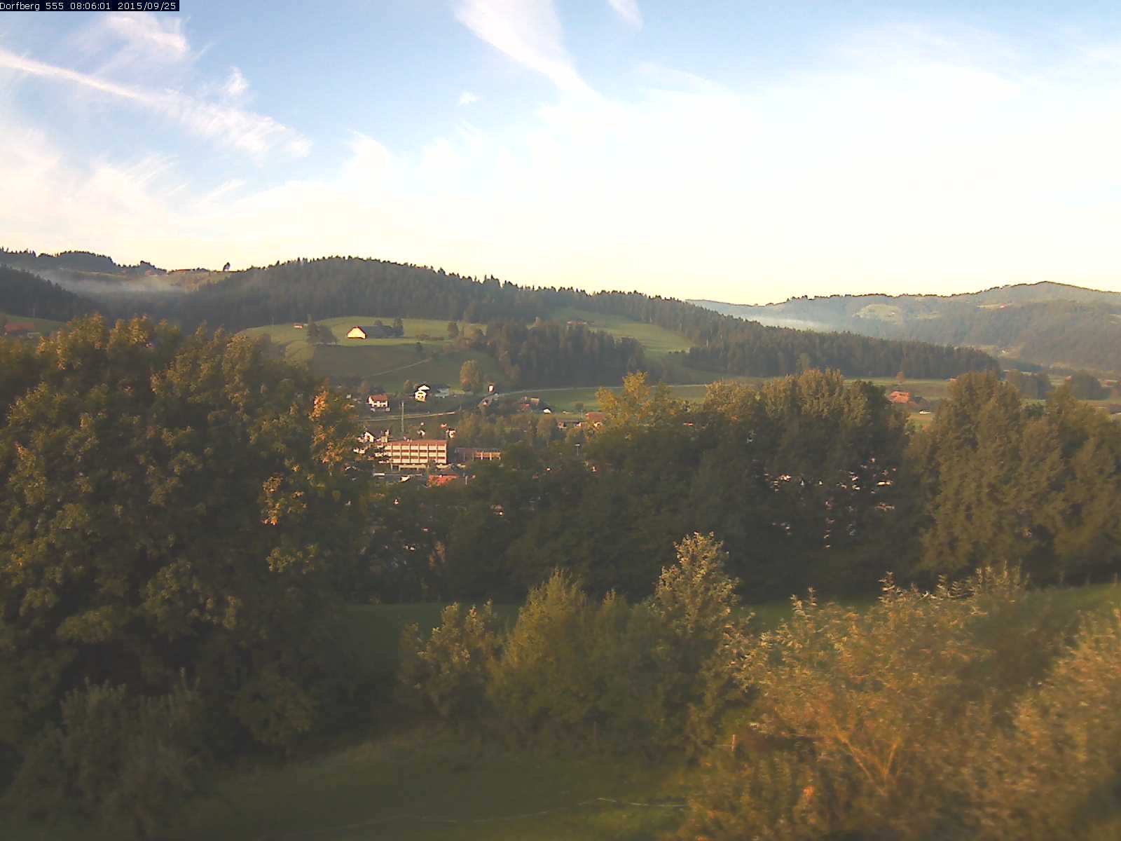 Webcam-Bild: Aussicht vom Dorfberg in Langnau 20150925-080601
