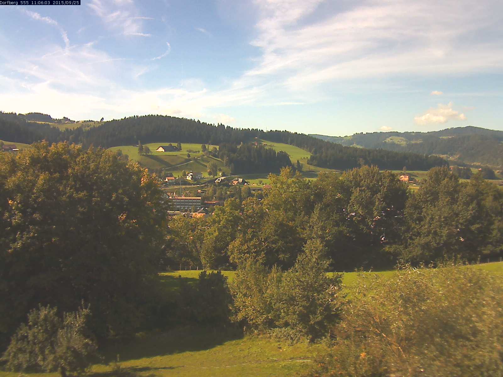 Webcam-Bild: Aussicht vom Dorfberg in Langnau 20150925-110601